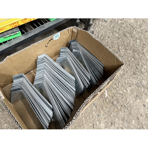 353 - box galvanised brackets