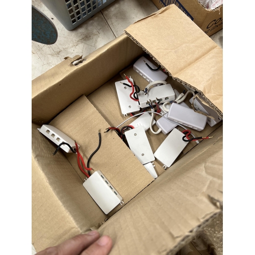 145 - box of connectors