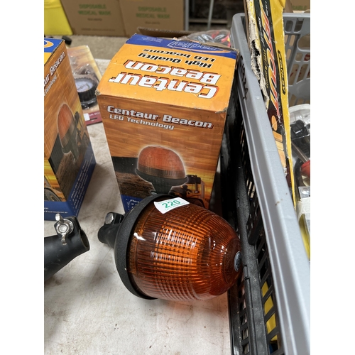 220 - new beacon light dual voltage 12/24 volt