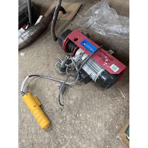 225 - Maxtra winch 240 volt