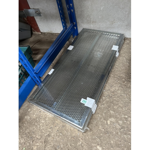 295 - 3 x metal shelf’s