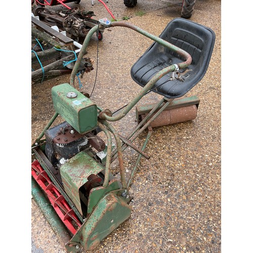 845 - Cylinder mower plus seat attachment