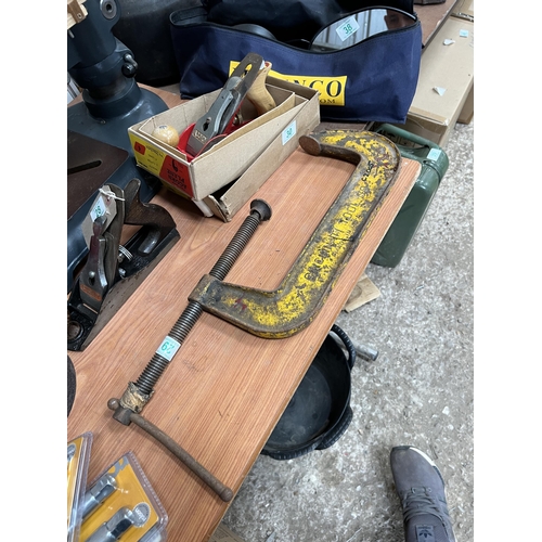 29 - LARGE YELLOW G clamps
