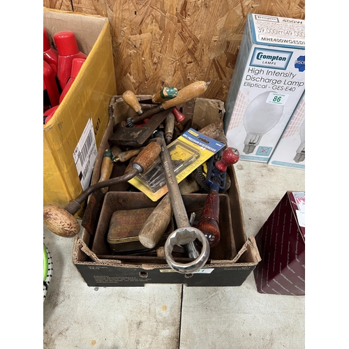 81 - box of mixed tools
