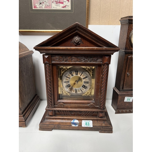 83 - Large Mantle clock