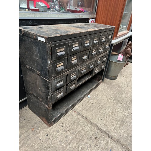 121 - metal vintage multi draw unit