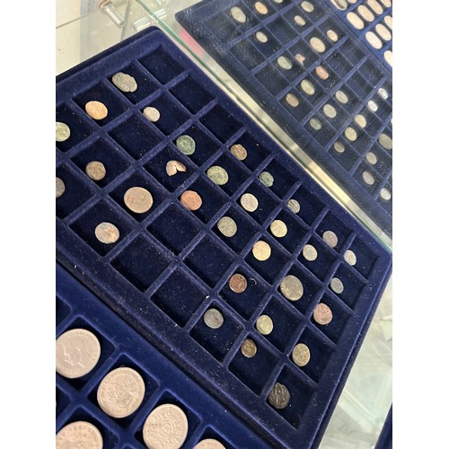 336 - 4 x trays mixed coins