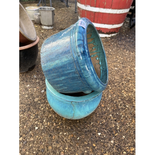 722 - x 2 blue pots