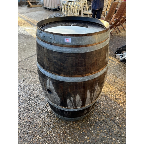 751 - Large barrel