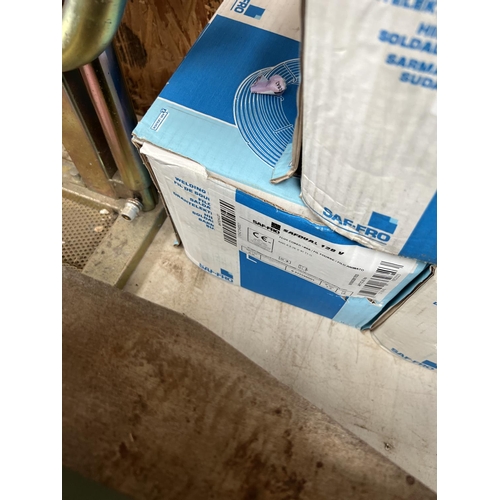 108 - box new welding wire 15Kg