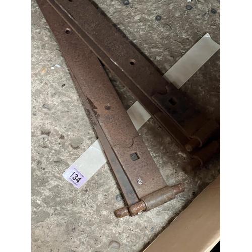 134 - large gate hinges