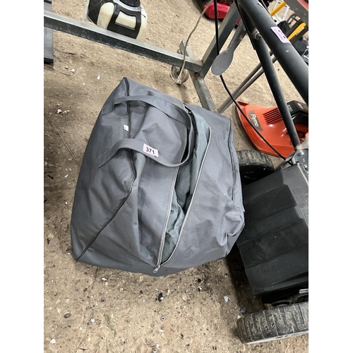 371 - car cover in bag