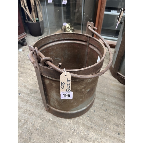 196 - heavy metal rustic bucket h273