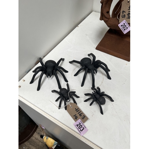 203 - 4 x cast metal spiders h163