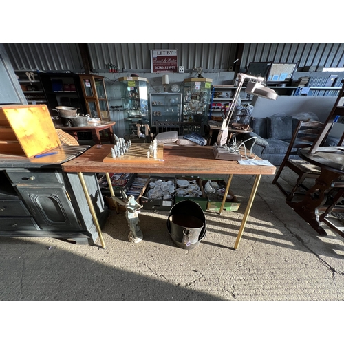 644 - rustic table with brass legs