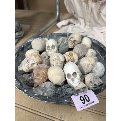 90 - bowl small skulls