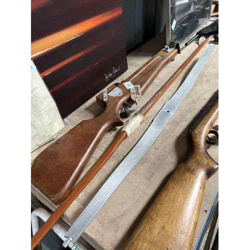 204 - Rifle cross bow a/f plus cross bow