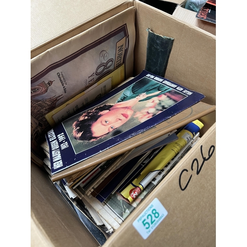 528 - box vintage magazines Royal souvenir programmes etc..