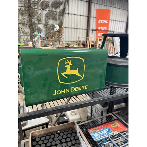 256 - John Deere tool box h530