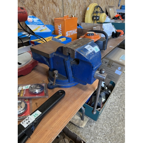 26 - large bench vice