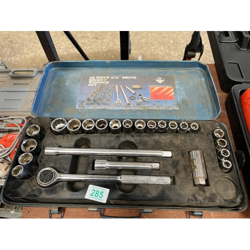 285 - socket set in tin