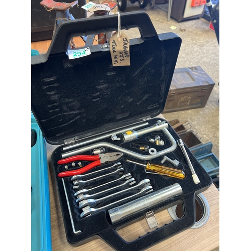 294 - Jaguar XJS tool kit