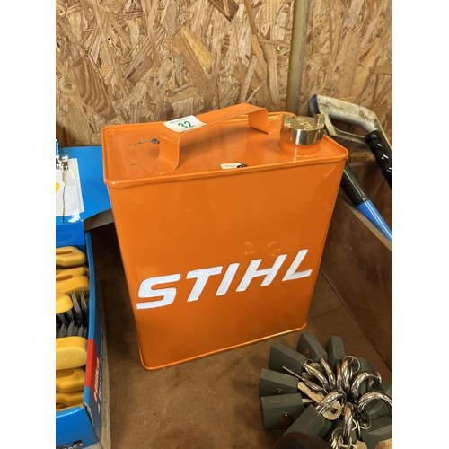 32 - Stihl fuel can h531