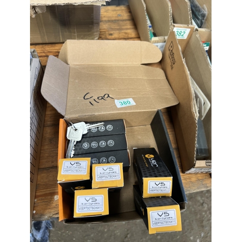 380 - Vier v5 security locks x8 boxes