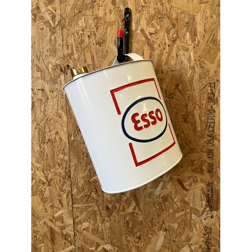 44 - ESSO fuel can h332