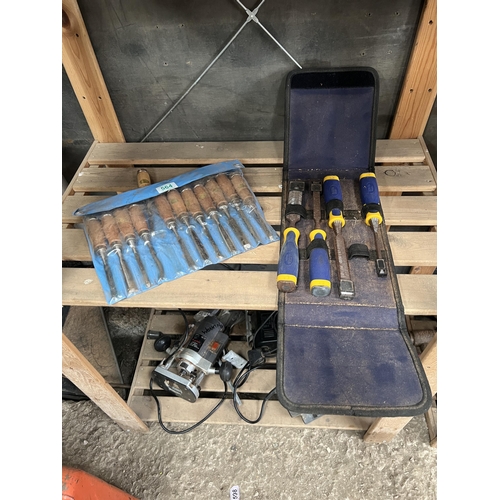 564 - Qty of chisels woodworking