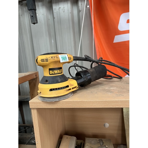 569 - Dewalt orbital sander