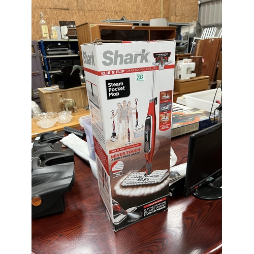 232 - Shark steam mop