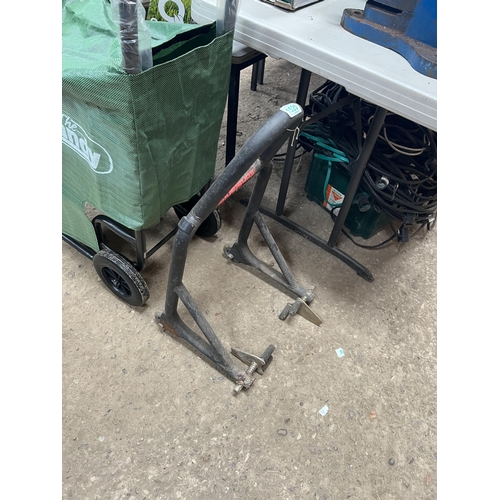 1520 - motorbike service lift stand