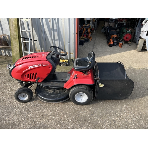 3 - Lawnflight ride on mower working order