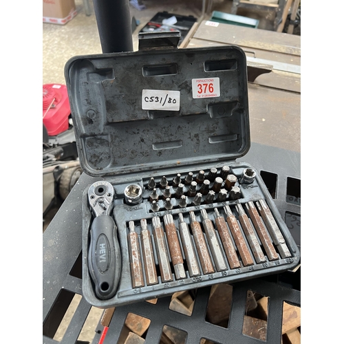 376 - ratchet plus bit set