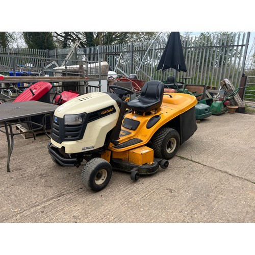 522 - CLUB CADET ride on mower