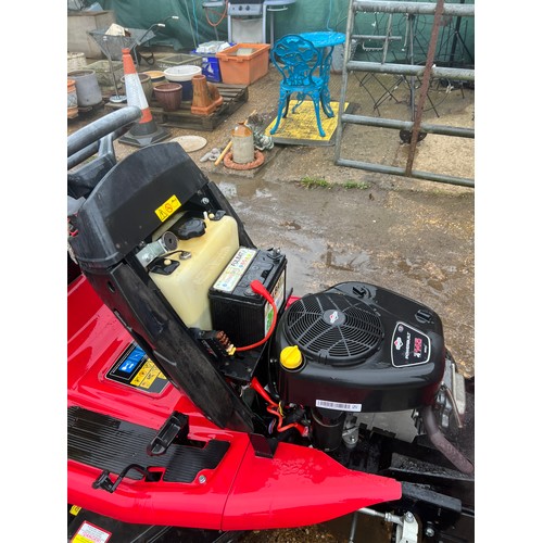 524 - Westwood ride on mower (all working apart from grass box sweeper not spinning ) needs new belt it lo... 