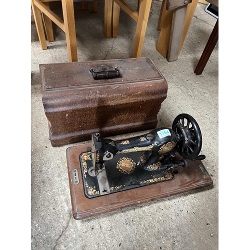 1764 - vintage sewing machine