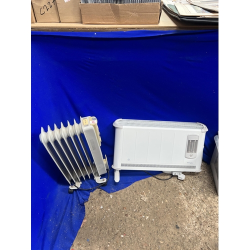 66 - 2 x electric heaters