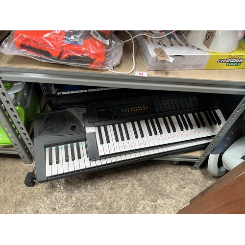 95 - 2 x keyboards a/f