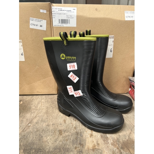 511 - Box , 6 x pairs new safety rigger boots size 8