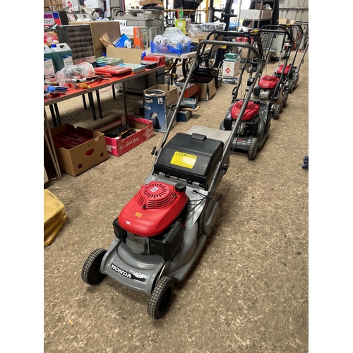 540 - Honda 1999 mower HRB425C , starts runs , needs new clutch cable no 48