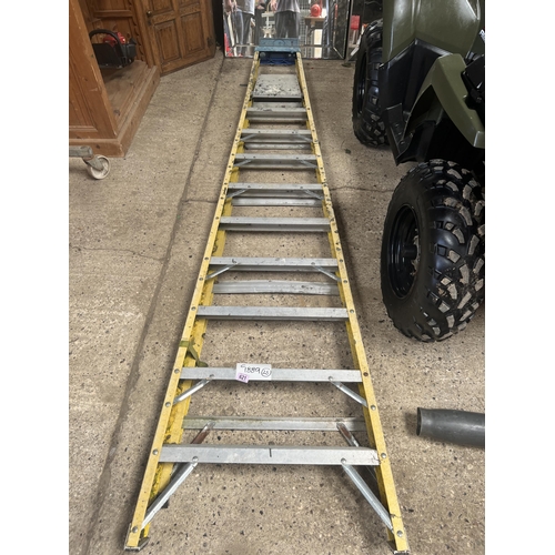 621 - electricians step ladders