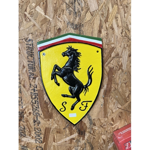 8 - FERRARI SIGN H428