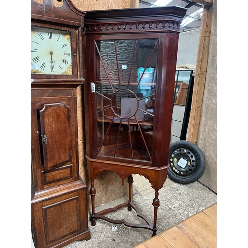 18 - Glazed corner cabinet