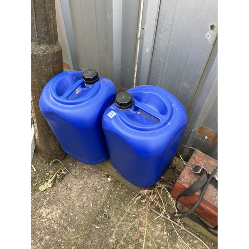 572 - 2 x water containers