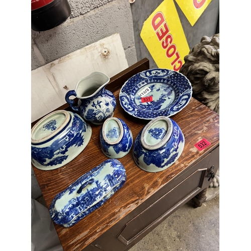 531 - Qty blue / white Ironstone China items