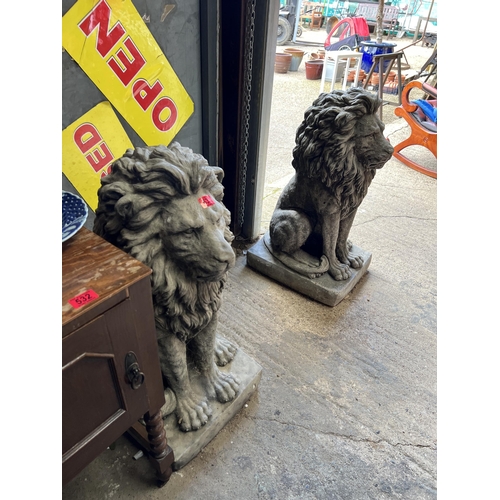 533 - pair LARGE heavy concrete LIONS