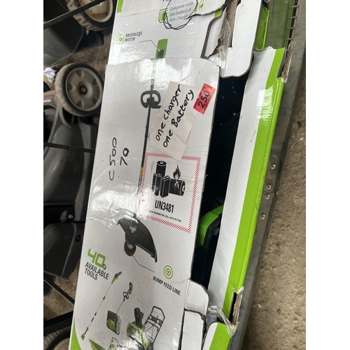 250 - Greenworks cordless 40v strimmer with battery & charger