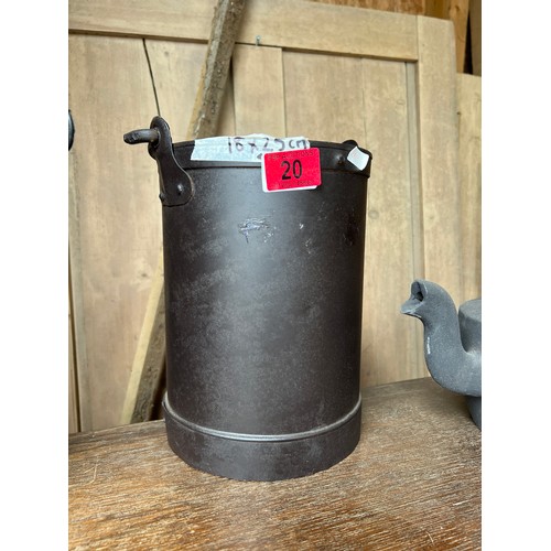 20 - Metal Pail bucket h284